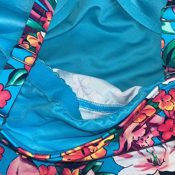 Lands End Women's Underwire Wrap Tankini Swimsuit Top - Picture 8 of 9